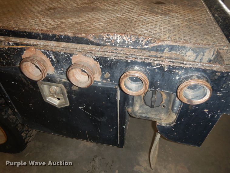 image for item IG9188 2007 Ford F550 Super Duty  winch truck