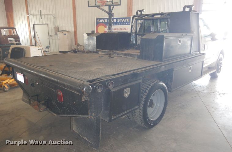 image for item IG9190 2002 Ford F550 Super Duty  winch truck