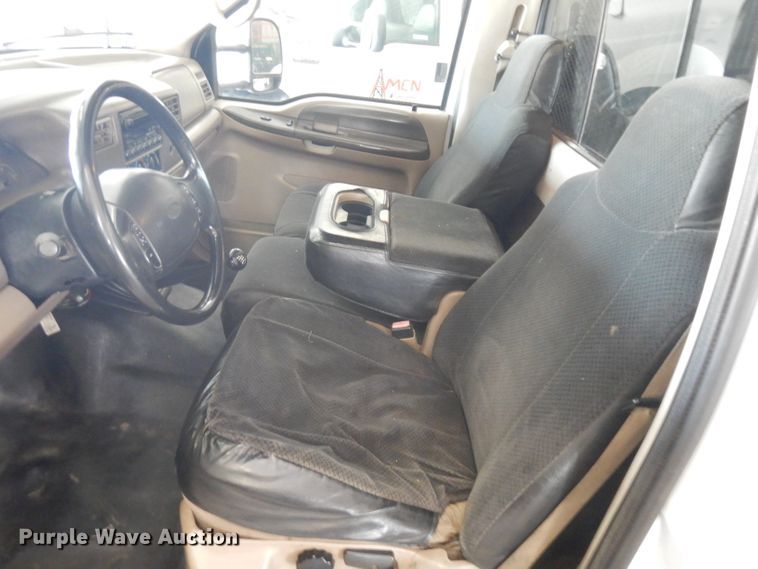 image for item IG9190 2002 Ford F550 Super Duty  winch truck