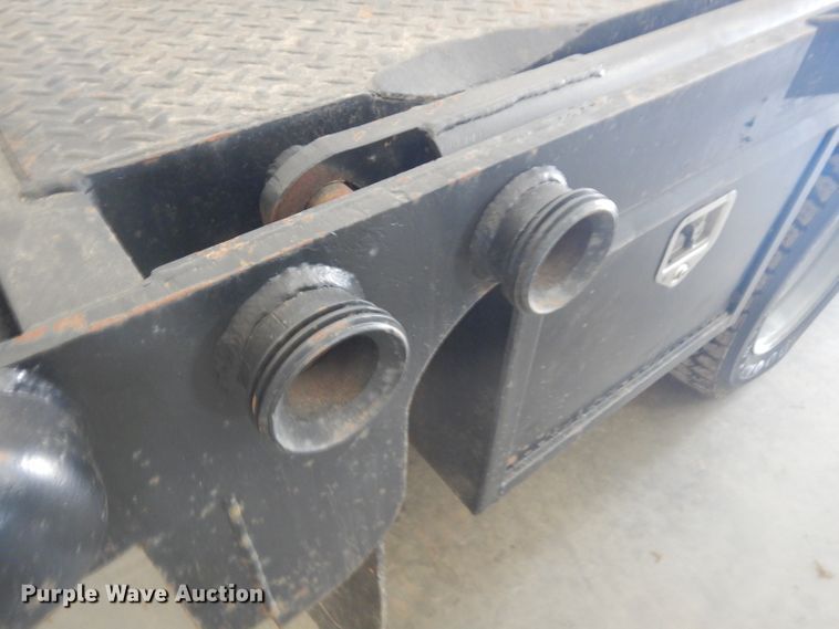 image for item IG9190 2002 Ford F550 Super Duty  winch truck