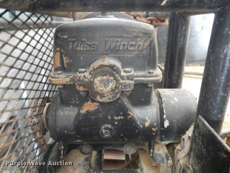 image for item IG9190 2002 Ford F550 Super Duty  winch truck