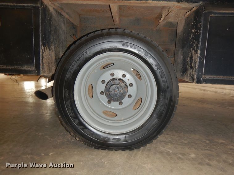 image for item IG9190 2002 Ford F550 Super Duty  winch truck