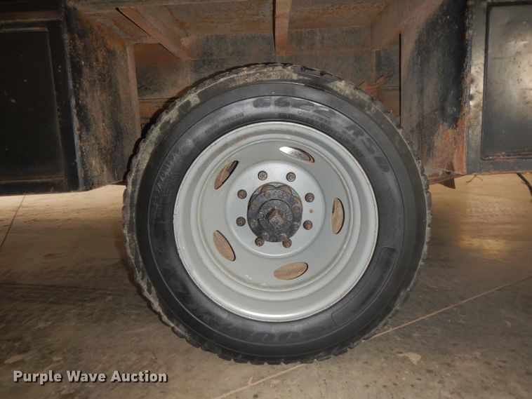 image for item IG9190 2002 Ford F550 Super Duty  winch truck