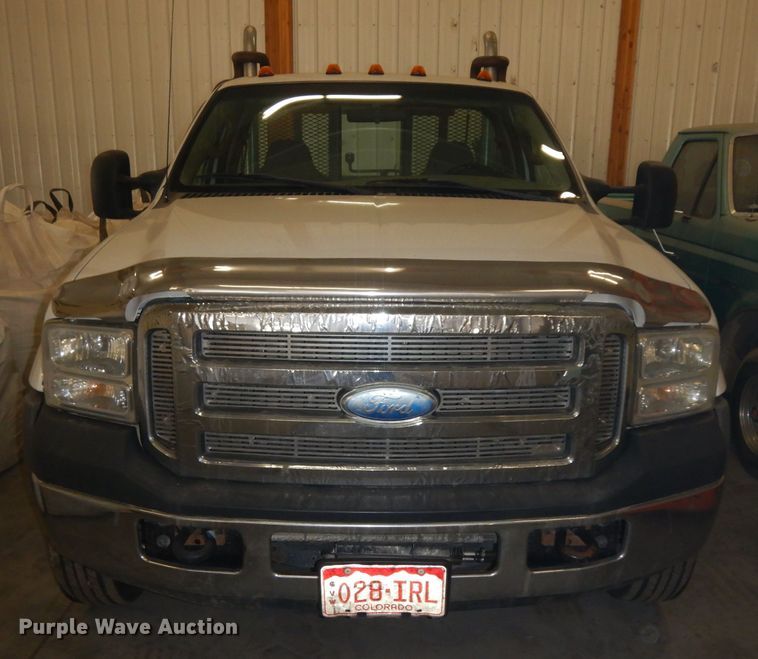 image for item IG9191 2006 Ford F550 Super Duty  winch truck