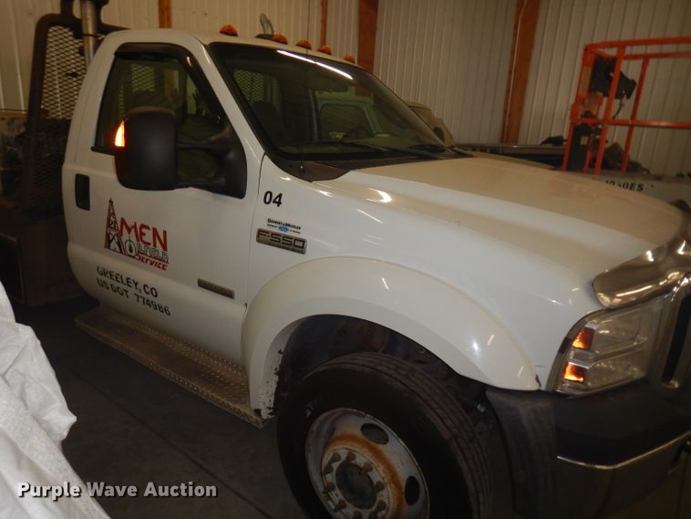 image for item IG9191 2006 Ford F550 Super Duty  winch truck