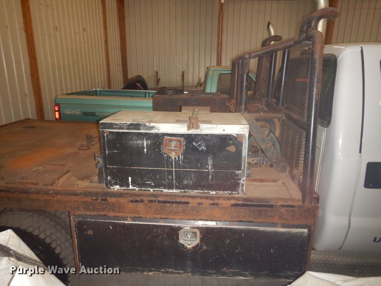 image for item IG9191 2006 Ford F550 Super Duty  winch truck