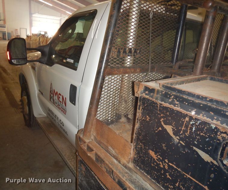 image for item IG9191 2006 Ford F550 Super Duty  winch truck