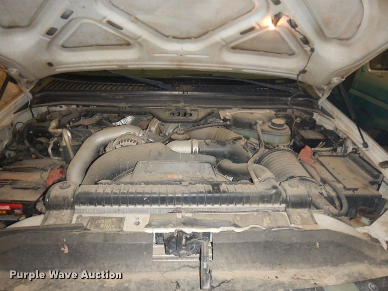 image for item IG9191 2006 Ford F550 Super Duty  winch truck