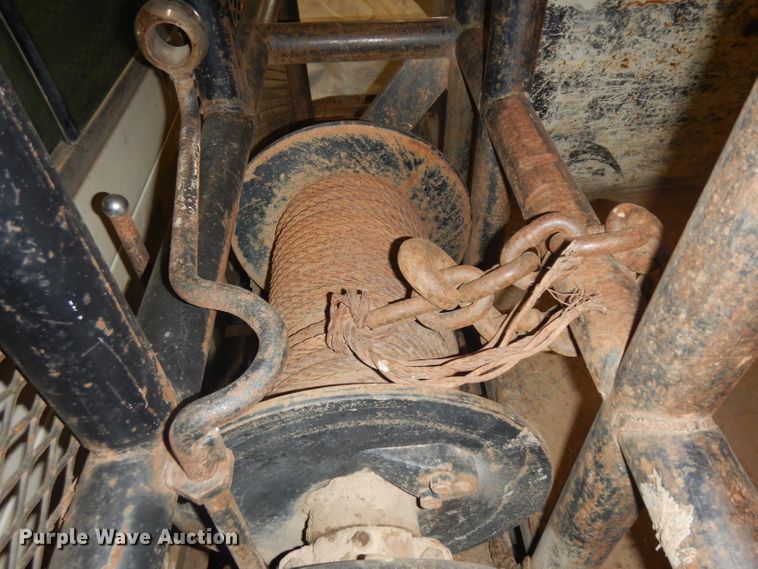 image for item IG9191 2006 Ford F550 Super Duty  winch truck