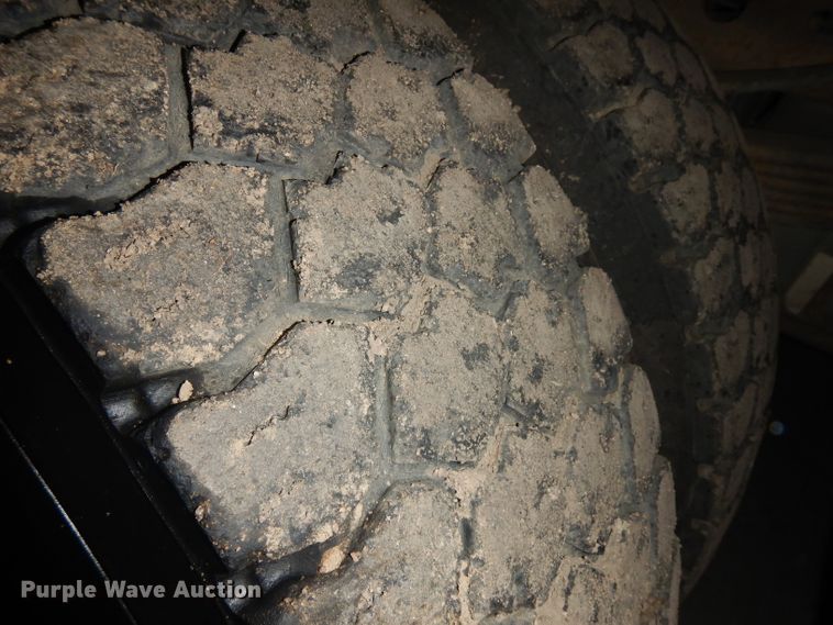 image for item IG9191 2006 Ford F550 Super Duty  winch truck