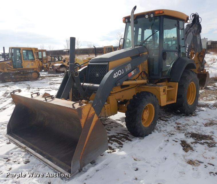 2007 John Deere 410J backhoe in La Salle, CO | Item IG9195 sold ...