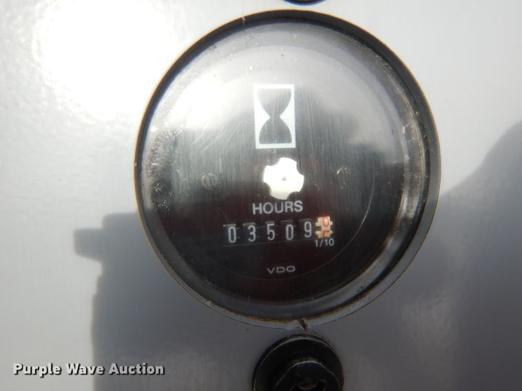 image for item IG9196 2002 John Deere 450H  dozer