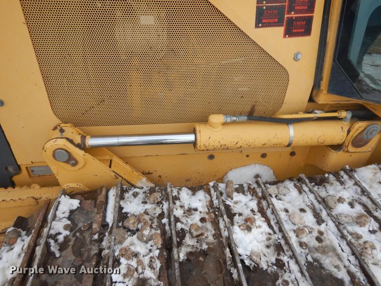 image for item IG9196 2002 John Deere 450H  dozer