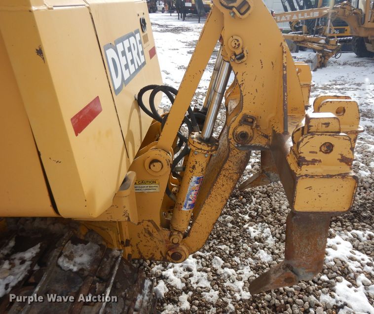 image for item IG9196 2002 John Deere 450H  dozer