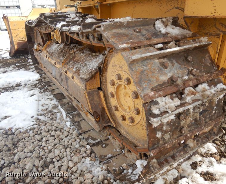 image for item IG9196 2002 John Deere 450H  dozer