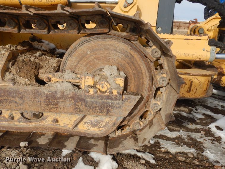 image for item IG9196 2002 John Deere 450H  dozer