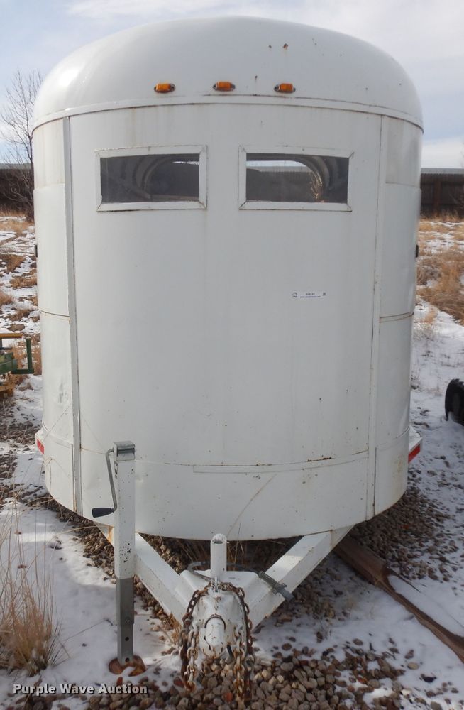 image for item IG9197 1986 livestock trailer