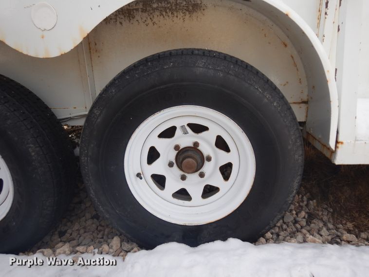 image for item IG9197 1986 livestock trailer