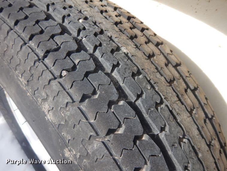 image for item IG9197 1986 livestock trailer