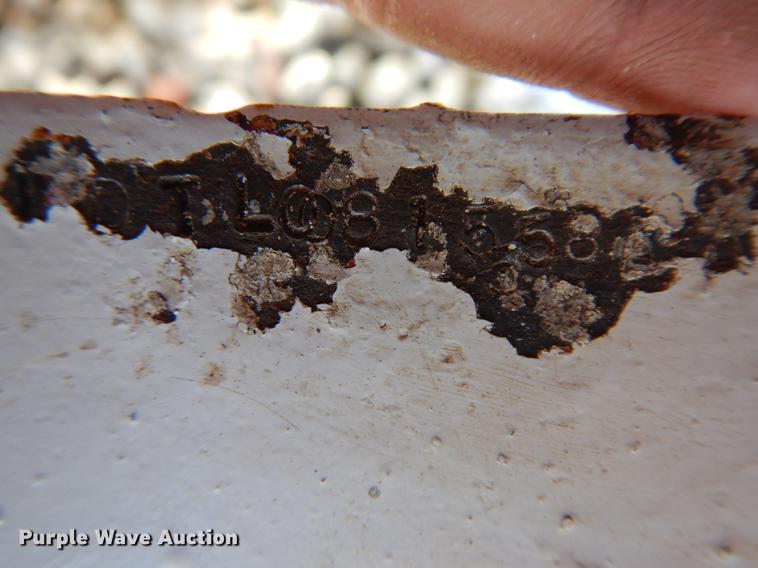 image for item IG9197 1986 livestock trailer