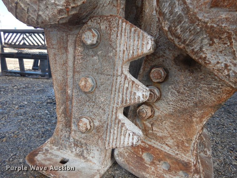 image for item IG9214 Pemberton concrete crusher