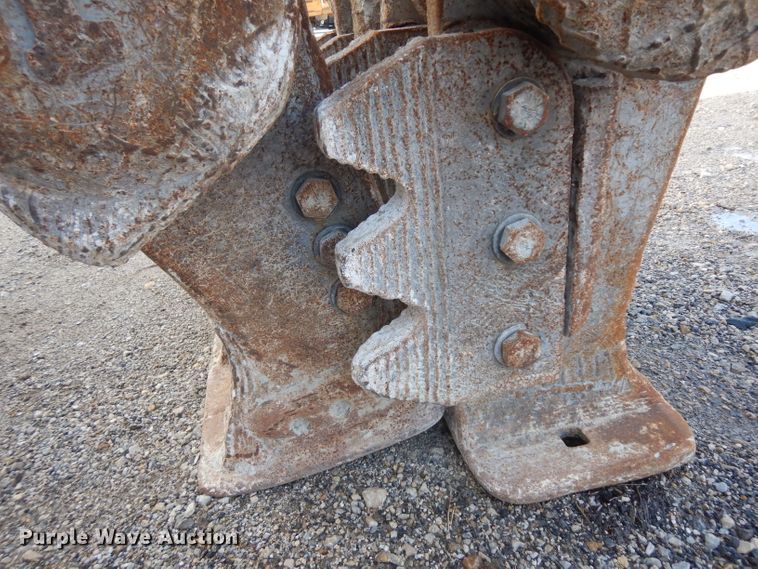 image for item IG9214 Pemberton concrete crusher