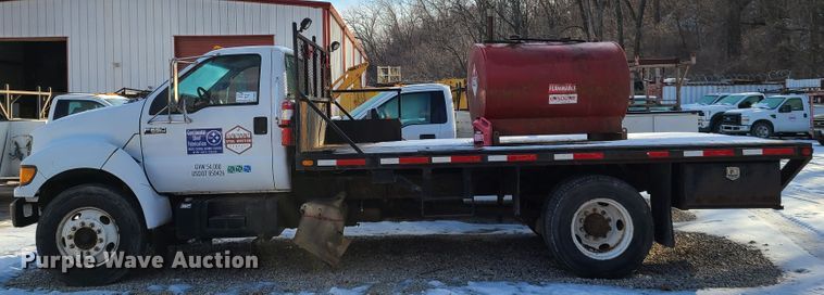 image for item DN6003 2003 Ford F650 Super Duty  flatbed truck