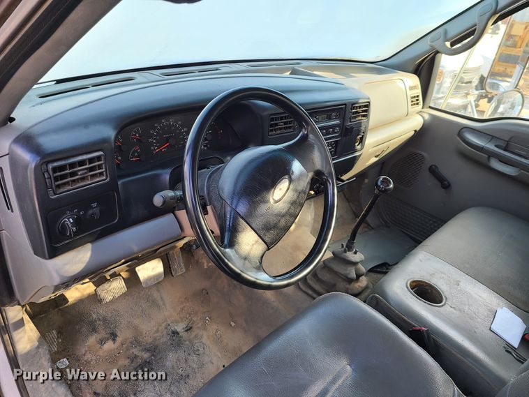 image for item DN6003 2003 Ford F650 Super Duty  flatbed truck