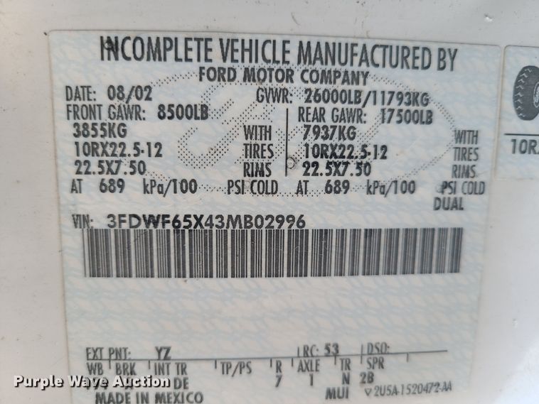 image for item DN6003 2003 Ford F650 Super Duty  flatbed truck