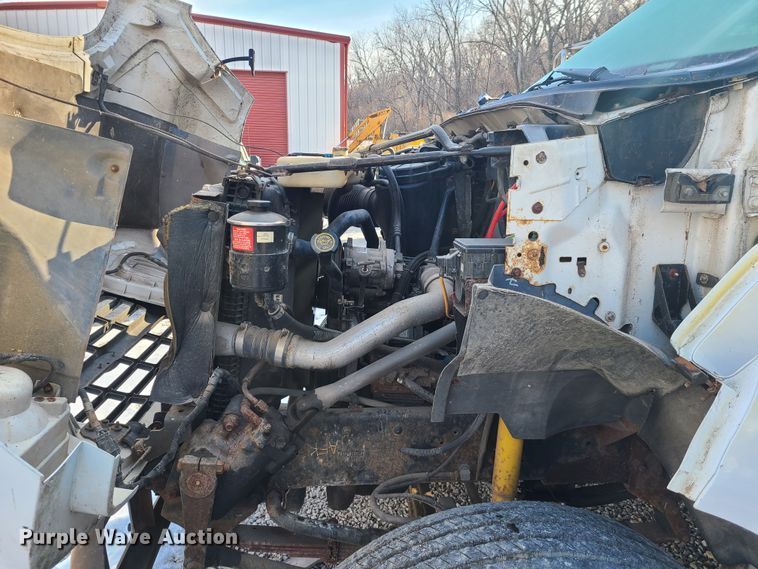 image for item DN6003 2003 Ford F650 Super Duty  flatbed truck