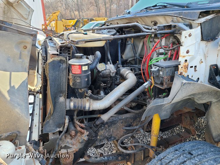 image for item DN6003 2003 Ford F650 Super Duty  flatbed truck