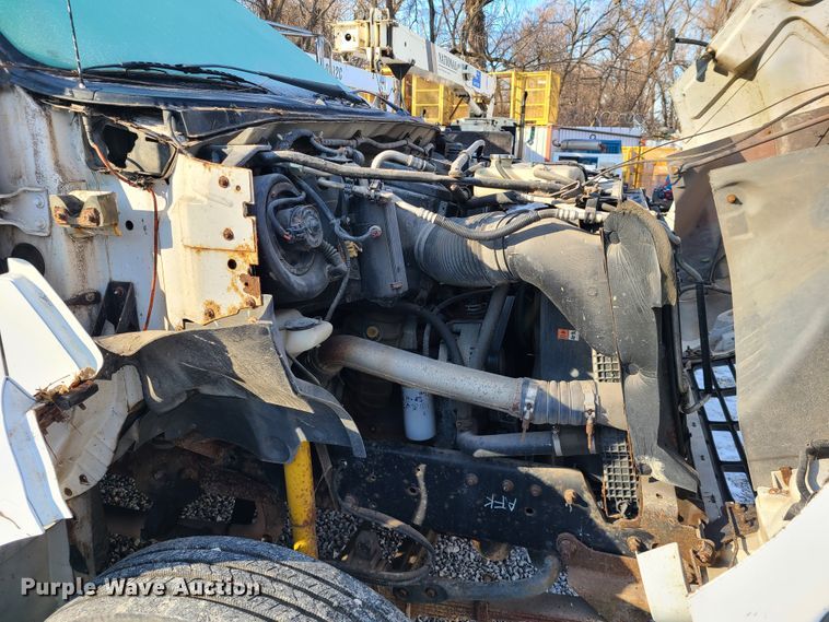 image for item DN6003 2003 Ford F650 Super Duty  flatbed truck