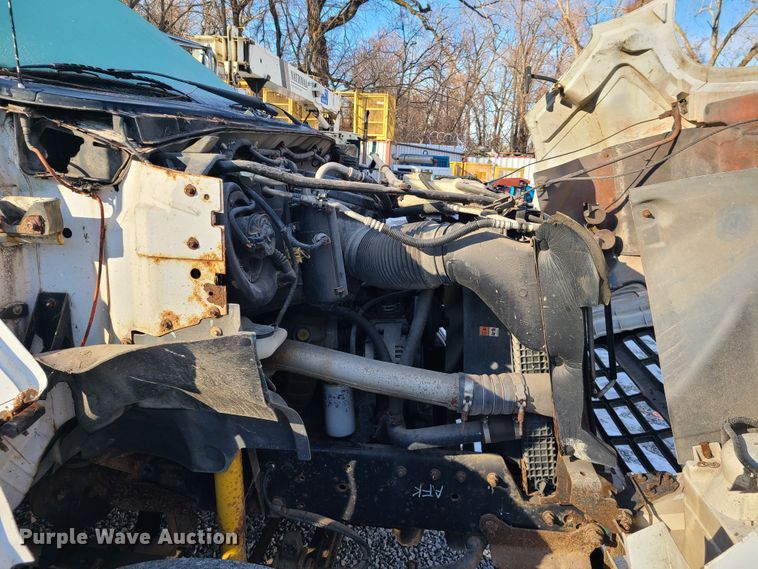 image for item DN6003 2003 Ford F650 Super Duty  flatbed truck