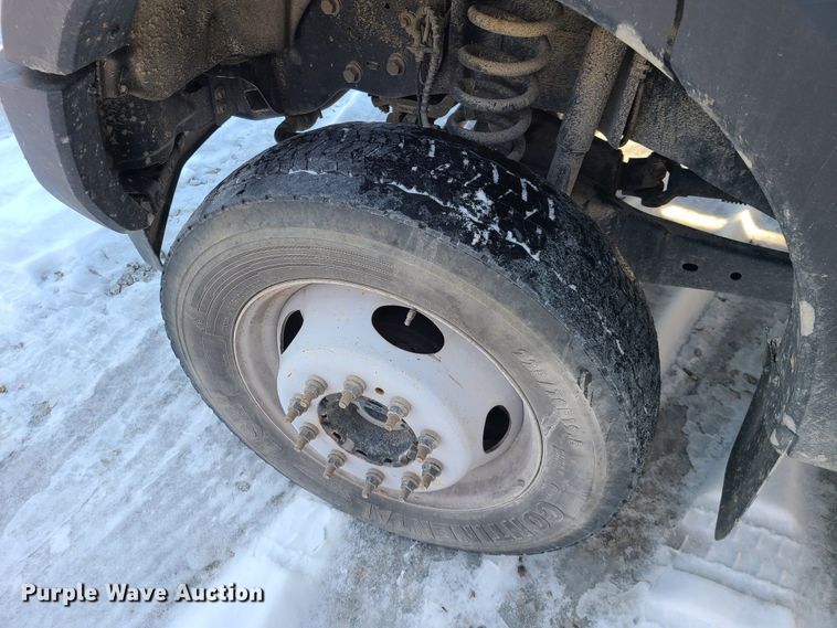 image for item DN6004 2017 Ford F450 Super Duty  utility / service truck