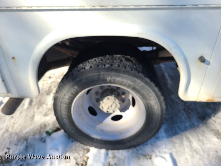 image for item DN6004 2017 Ford F450 Super Duty  utility / service truck