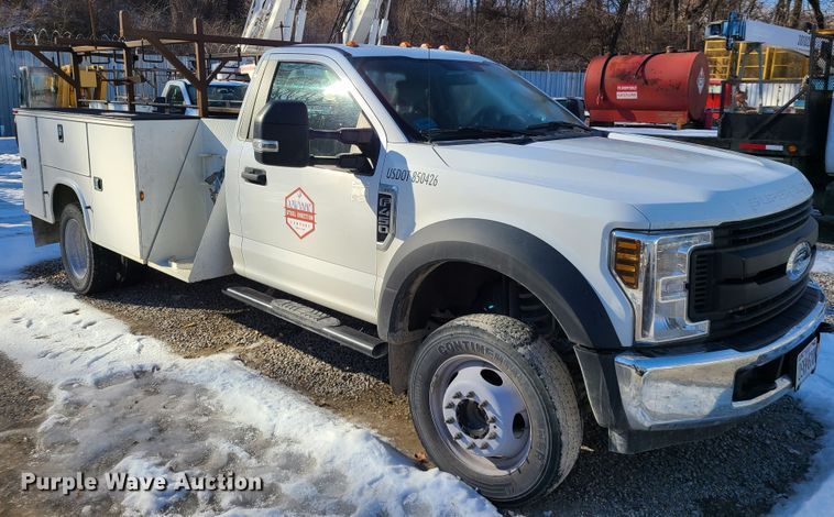 image for item DN6005 2018 Ford F450 Super Duty  utility / service truck