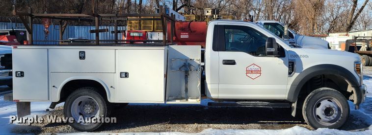 image for item DN6005 2018 Ford F450 Super Duty  utility / service truck