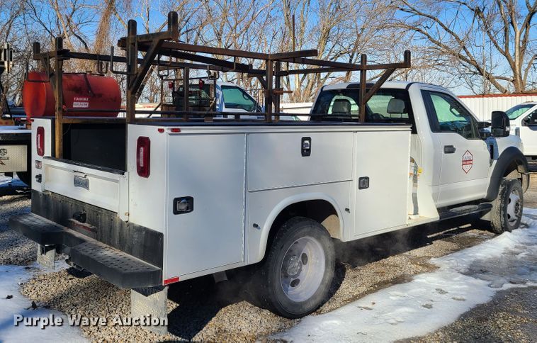 image for item DN6005 2018 Ford F450 Super Duty  utility / service truck