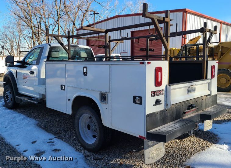 image for item DN6005 2018 Ford F450 Super Duty  utility / service truck