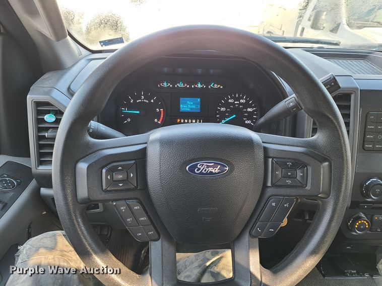 image for item DN6005 2018 Ford F450 Super Duty  utility / service truck