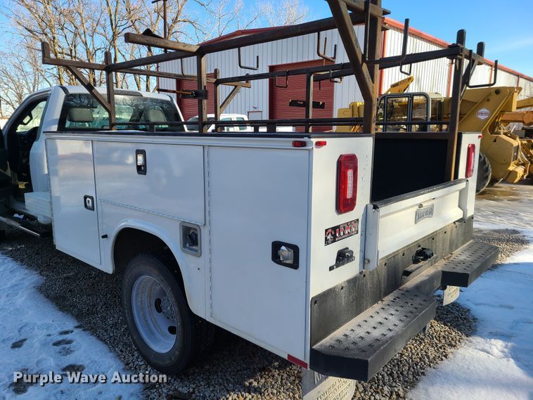 image for item DN6005 2018 Ford F450 Super Duty  utility / service truck