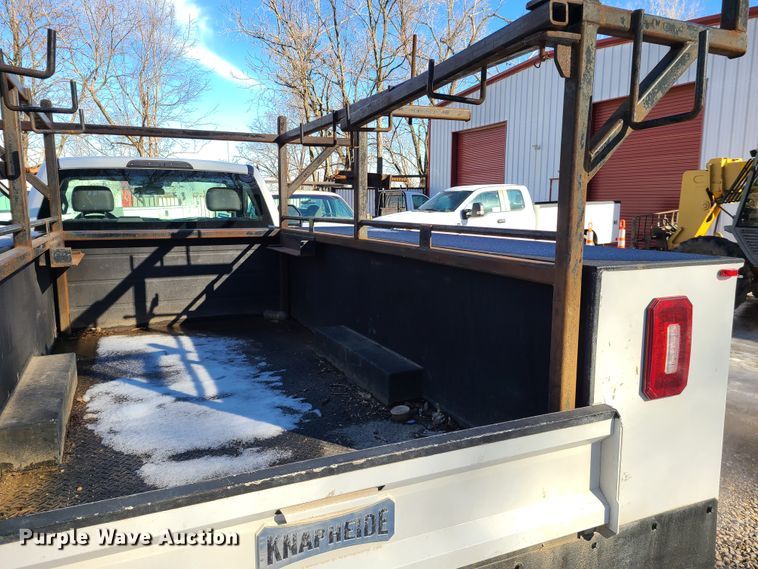 image for item DN6005 2018 Ford F450 Super Duty  utility / service truck