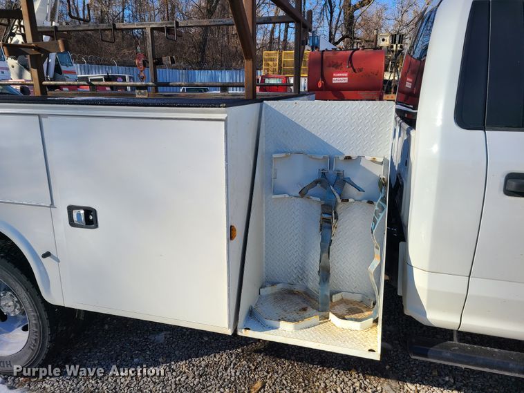 image for item DN6005 2018 Ford F450 Super Duty  utility / service truck