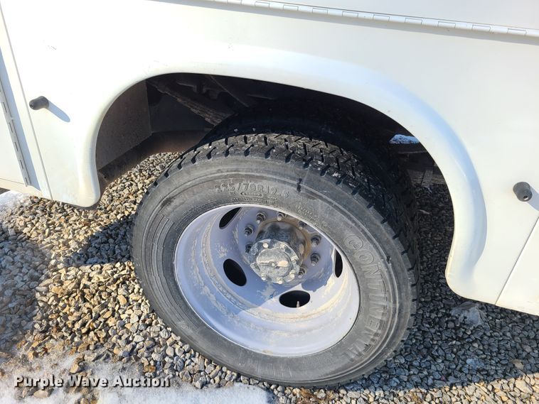 image for item DN6005 2018 Ford F450 Super Duty  utility / service truck