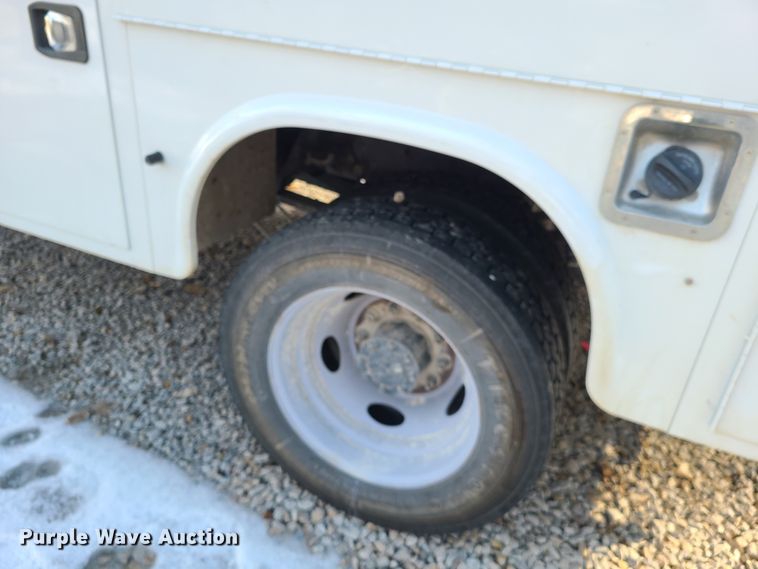 image for item DN6005 2018 Ford F450 Super Duty  utility / service truck