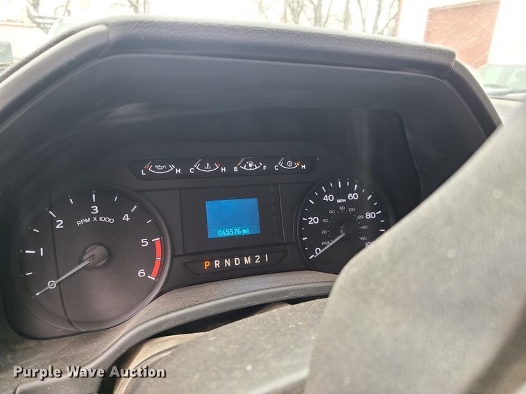 image for item DN6005 2018 Ford F450 Super Duty  utility / service truck