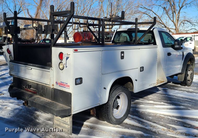 image for item DN6006 2018 Ford F450 Super Duty  utility / service truck