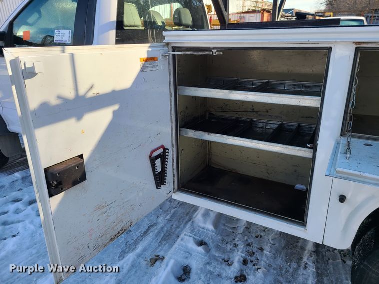 image for item DN6006 2018 Ford F450 Super Duty  utility / service truck