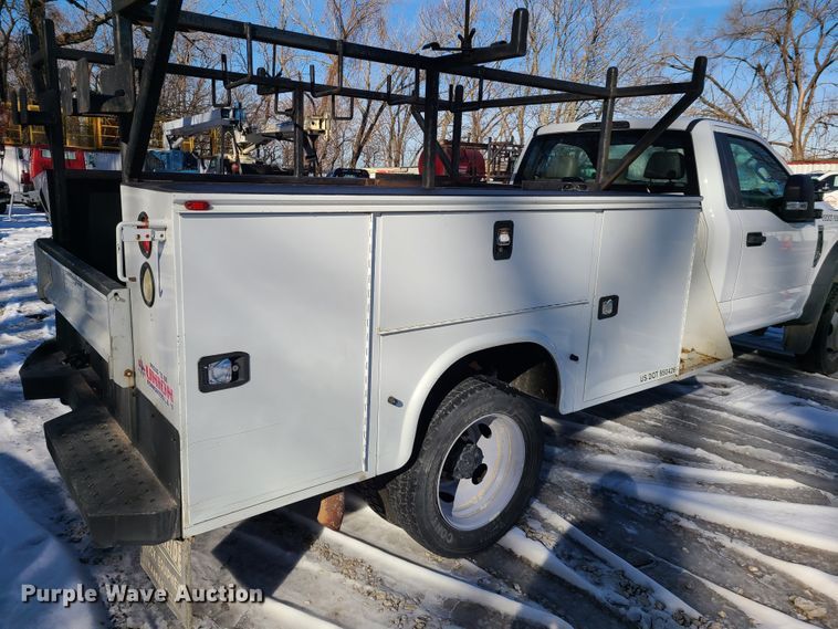 image for item DN6006 2018 Ford F450 Super Duty  utility / service truck