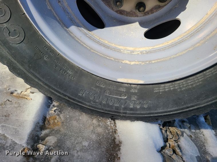 image for item DN6006 2018 Ford F450 Super Duty  utility / service truck